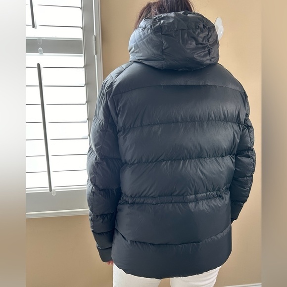 Michael Kors black puffer Down filled Coat size small - Picture 2 of 10